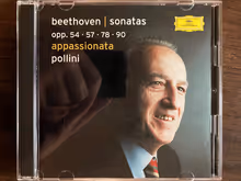 Cover art, Piano Sonatas Opp.54, 57, 78 & 90, Beethoven, Maurizio Pollini, piano