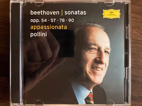 Piano Sonatas Opp.54, 57, 78 & 90, Maurizio Pollini, piano (Deutsche Grammophon)